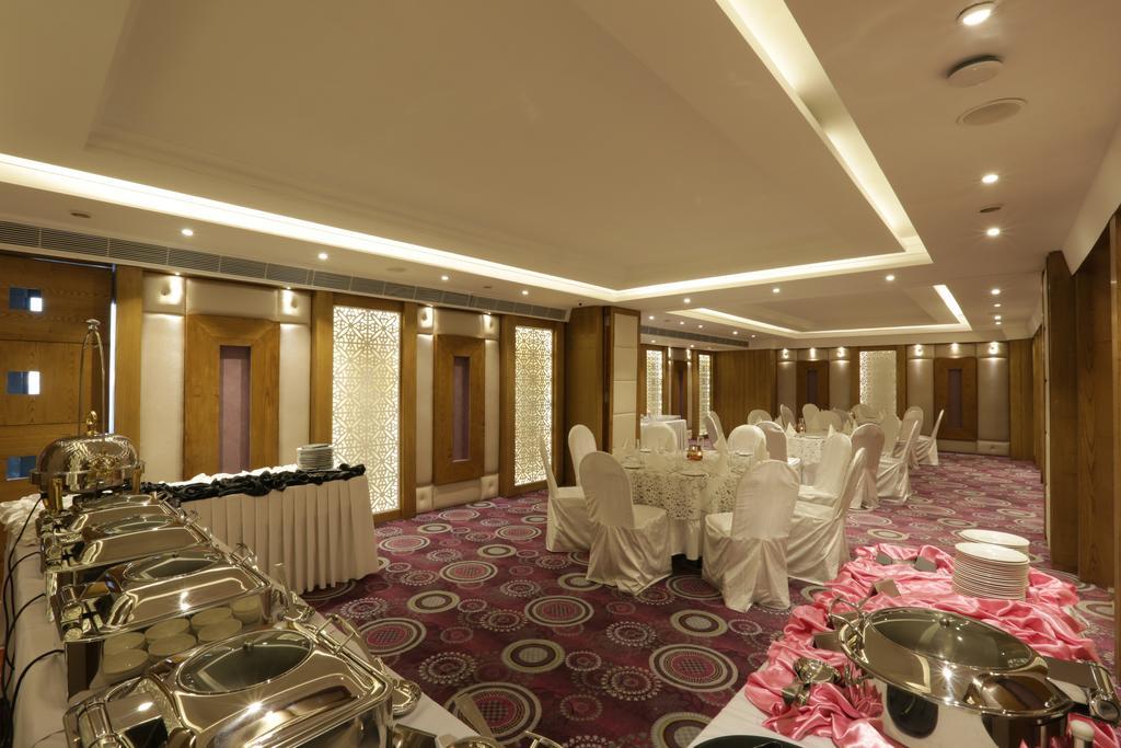 Ramada Encore Jalandhar Exterior photo